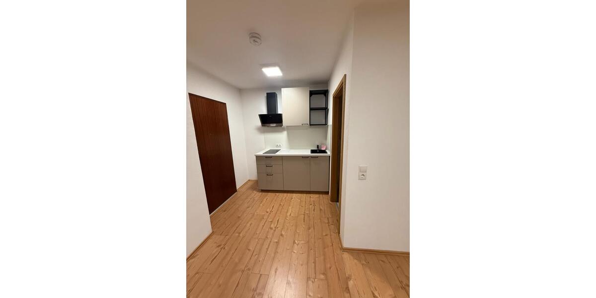 Etagenwohnung Kaiserslautern Bahnheim - 1 Zimmer, 25 m&sup2;, 595&euro; | Angebot:25052850