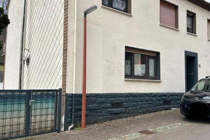 Haus Bechhofen - 8 Zimmer, 180 m&sup2;, 245.000&euro; | Angebot:25550578