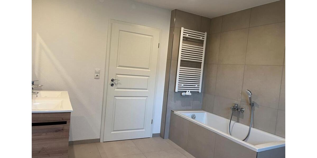 Einfamilienhaus Bruchmühlbach-Miesau Miesau - 5 Zimmer, 160 m&sup2;, 1.600&euro; | Angebot:24815882