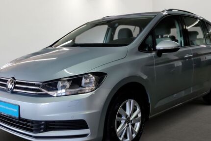 VW Touran 25.429 km 28.880 € Kaiserslautern 67663