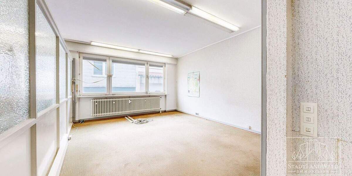 Gewerbeobjekt Pirmasens Innenstadt - 6 Zimmer, 275 m&sup2;, 2.500&euro; | Angebot:23733652