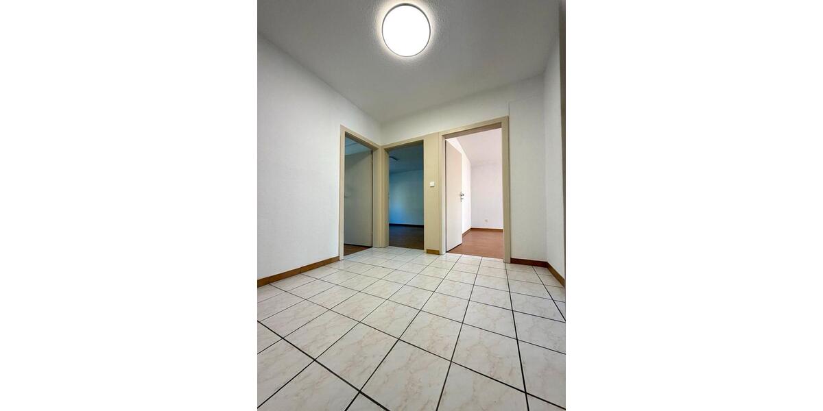 Erdgeschoßwohnung Kaiserslautern Bahnheim - 3 Zimmer, 75 m&sup2;, 750&euro; | Angebot:26164836