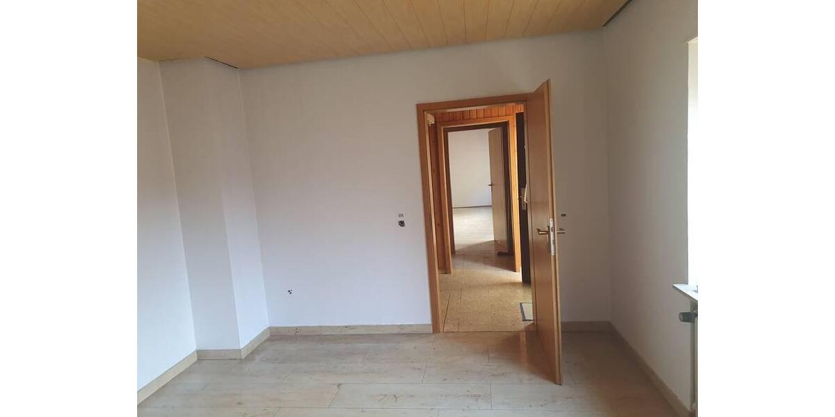 Einfamilienhaus Winnweiler - 5 Zimmer, 92 m&sup2;, 140.000&euro; | Angebot:27232355