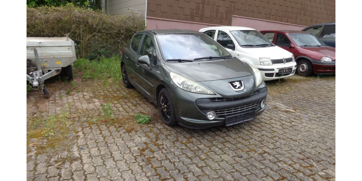 Peugeot 207 190.423 km 749 &euro; Thaleischweiler-Fröschen 66987