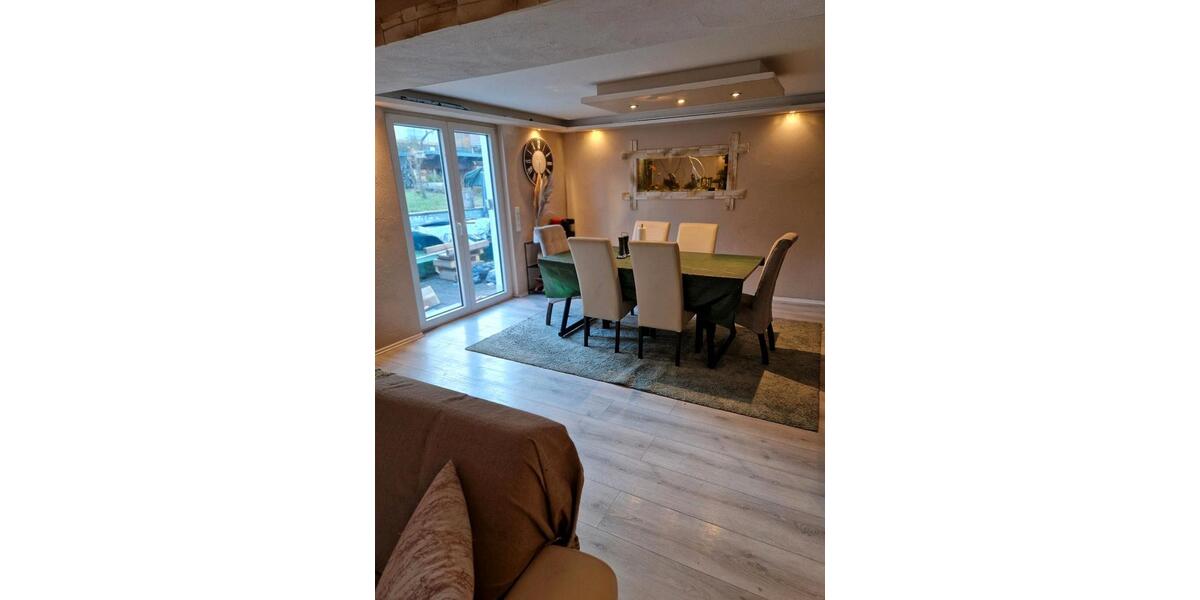 Einfamilienhaus Kaiserslautern Bahnheim - 2 Zimmer, 90 m&sup2;, 1.200&euro; | Angebot:26249148