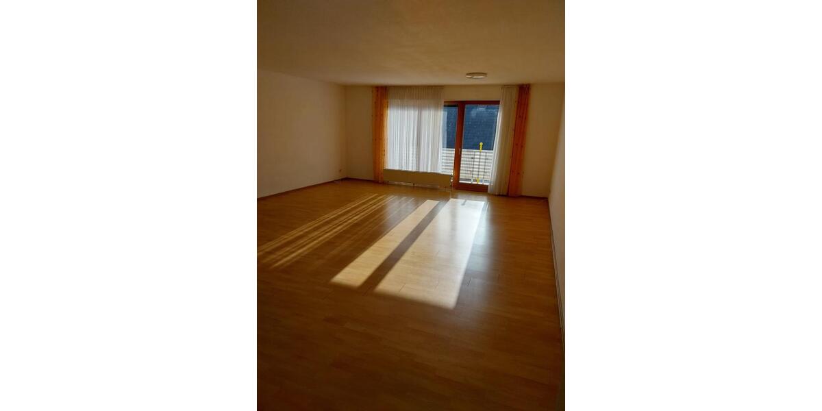 Etagenwohnung Hochspeyer - 2 Zimmer, 72 m&sup2;, 800&euro; | Angebot:26671000
