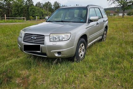 Subaru Forester 128.000 km 3.999 &euro; Esthal 67472