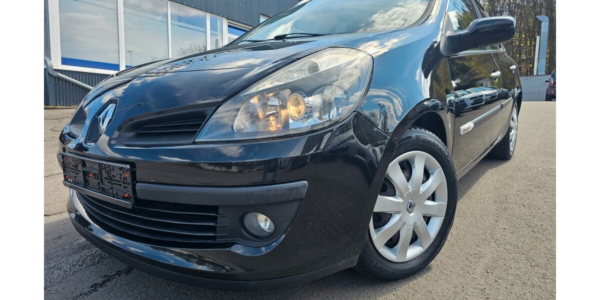 Renault Clio 122.000 km 3.390 &euro; Kaiserslautern 67663