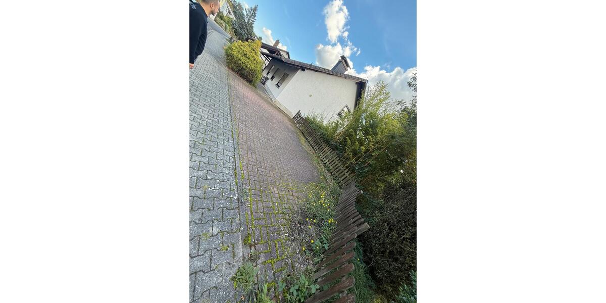 Einfamilienhaus Kusel - 10 Zimmer, 182 m&sup2;, 310.000&euro; | Angebot:26183932
