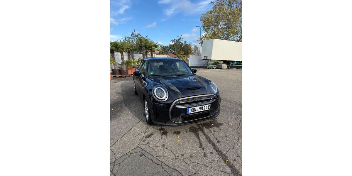 Mini Cooper SE 32.000 km 19.990 € Bad Dürkheim 67098