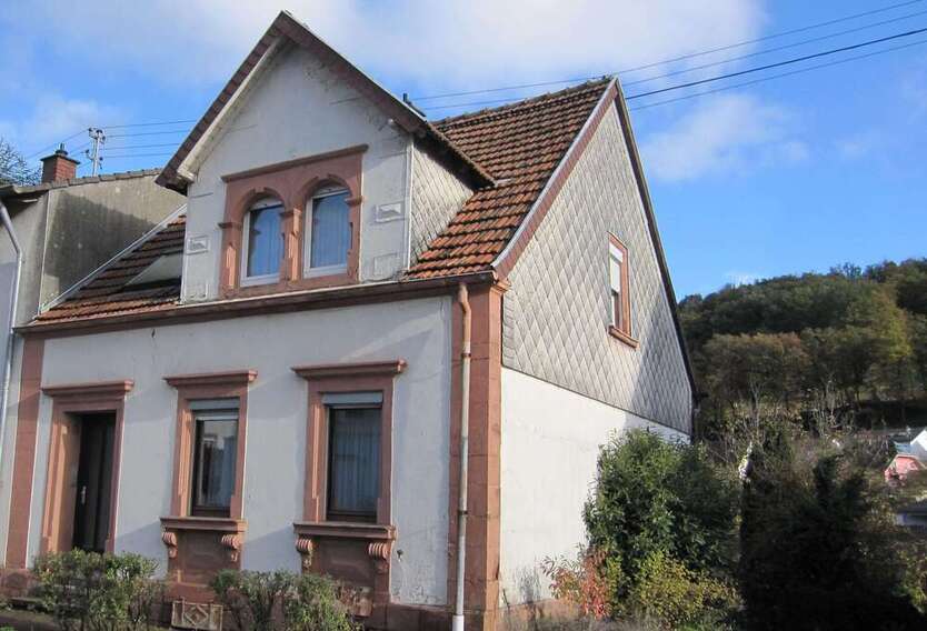 Haus zum Kaufen in Mittelbrunn 89.000 € 84.86 m²