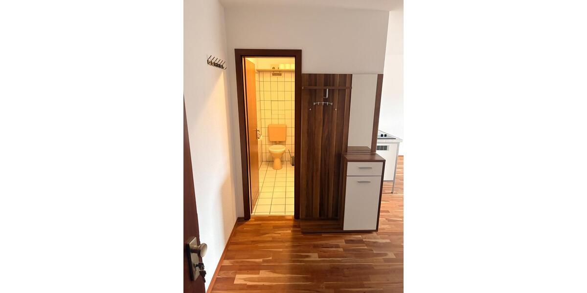 Dachgeschoßwohnung Kaiserslautern Betzenberg - 1 Zimmer, 27 m&sup2;, 75.000&euro; | Angebot:26676391