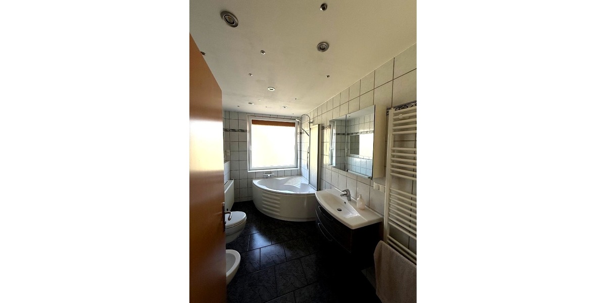 Modernes Effizienzhaus mit smarten Extras in Eisenberg 6 zimmer