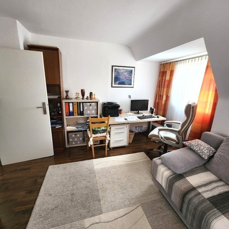 Naturnah & stadtnah: Familienfreundliches Einfamilienhaus in begehrter Lage von Erfenbach 7 zimmer