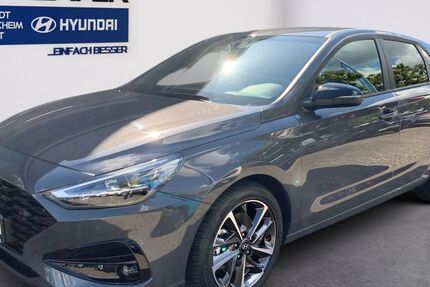 Hyundai i30 15.569 km 21.780 &euro; Bad Dürkheim 67098