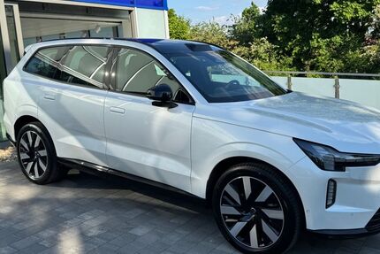 Volvo EX90 7.500 km 77.000 &euro; Kaiserslautern 67657