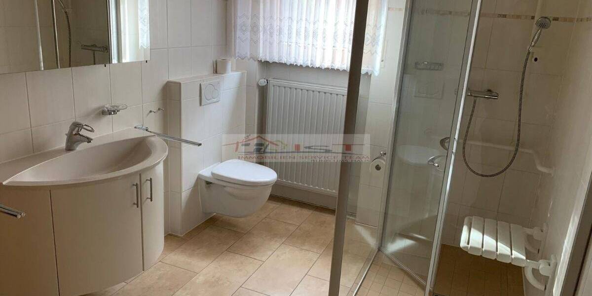 Doppelhaushälfte Jettenbach - 8 Zimmer, 170 m&sup2;, 150.000&euro; | Angebot:25666424