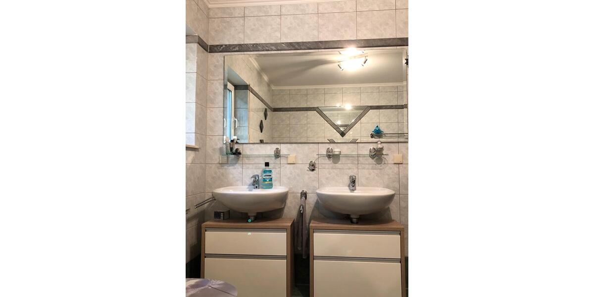 Etagenwohnung Bad Dürkheim - 3 Zimmer, 92 m&sup2;, 225.000&euro; | Angebot:27022923
