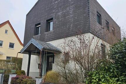 Haus Steinwenden - 6 Zimmer, 180 m&sup2;, 1.650&euro; | Angebot:24796173