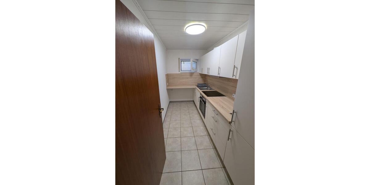 2,5-Zimmer-Wohnung Erstbezug nach Renovierung 2.5 zimmer