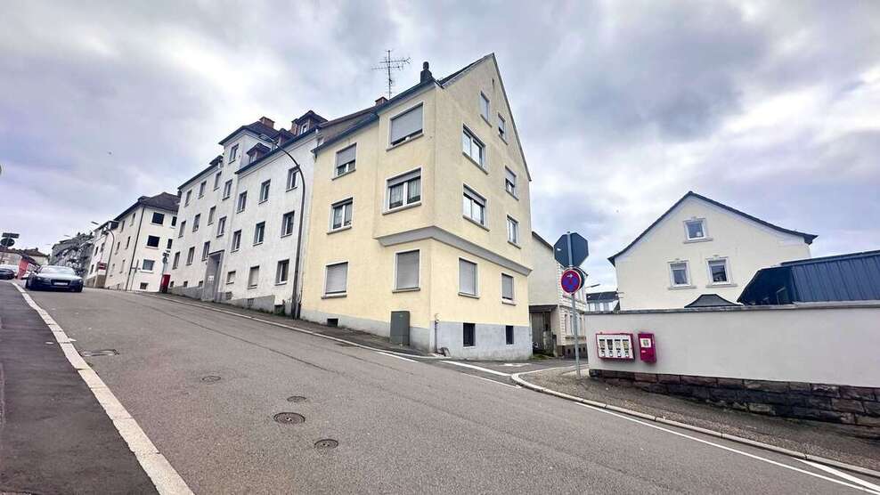 Haus zum Kaufen in Pirmasens 160.000 € 214 m² 8 zimmer
