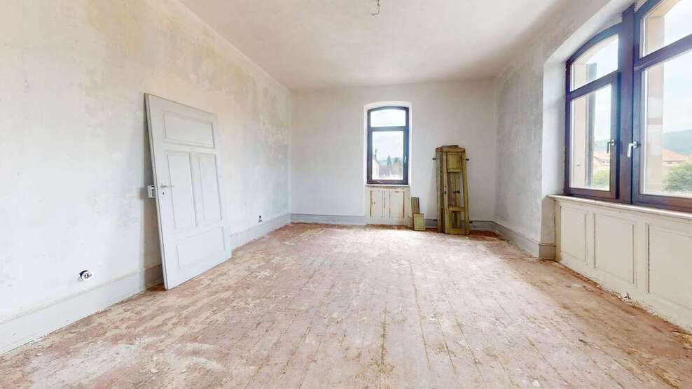 Als Wohnraum nutzbar Geschäftshaus mit Sanierungs- & Erweiterungspotential Blick auf die Haardt 11 zimmer