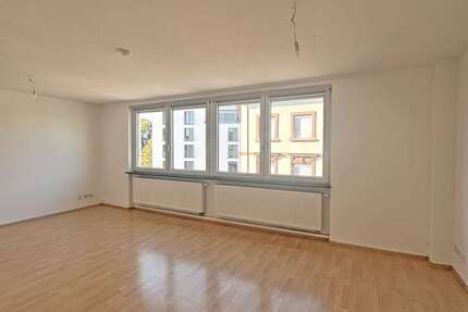 Wohnung Kaiserslautern Betzenberg - 4 Zimmer, 103 m&sup2;, 860&euro; | Angebot:27581921