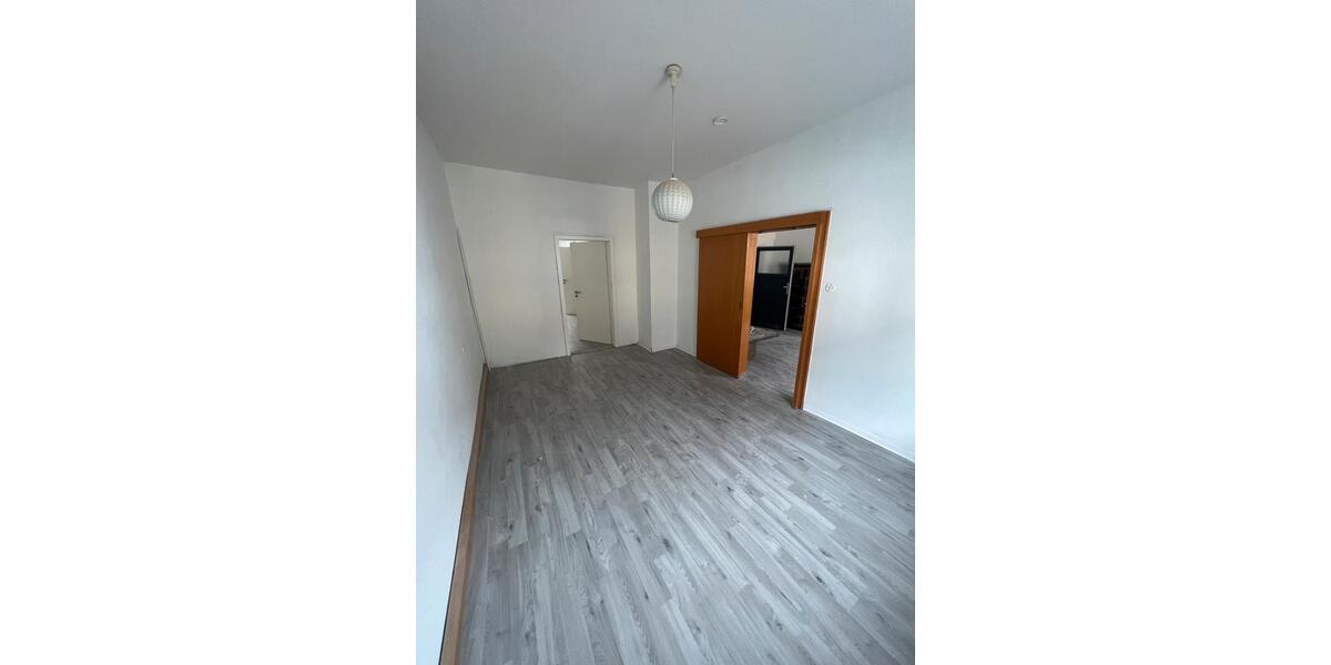 Etagenwohnung Kaiserslautern Betzenberg - 4 Zimmer, 100 m&sup2;, 1.100&euro; | Angebot:25313087