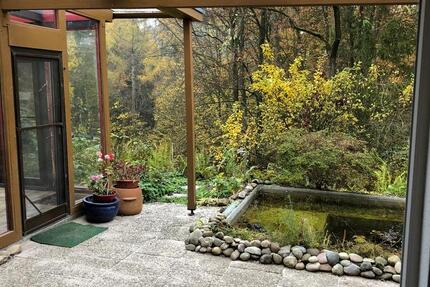 4-Zimmer-Wohnung in 2-Parteien-Haus mit sep. Eingang + Garage 4 zimmer