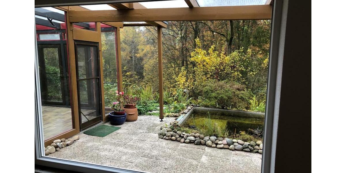 4-Zimmer-Wohnung in 2-Parteien-Haus mit sep. Eingang + Garage 4 zimmer