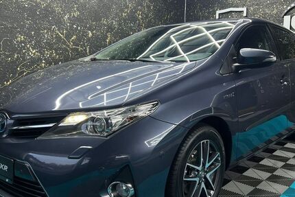 Toyota Auris 128.200 km 11.999 &euro; Enkenbach-Alsenborn 67677