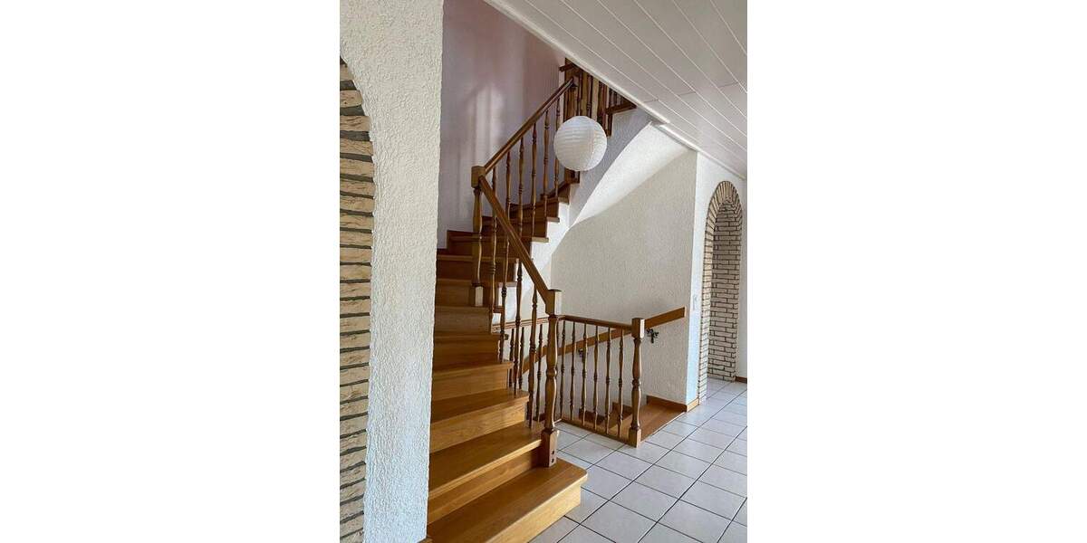 Bungalow Wallhalben - 7 Zimmer, 260 m&sup2;, 1.900&euro; | Angebot:26190672