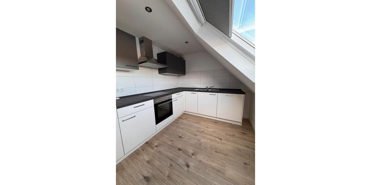 Dachgeschoßwohnung Mackenbach - 2 Zimmer, 67 m&sup2;, 900&euro; | Angebot:26271418