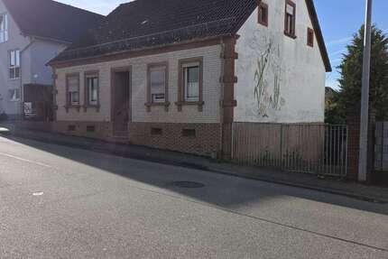 Haus zum Kaufen in Ramstein-Miesenbach 165.000 € 115 m² 6 zimmer