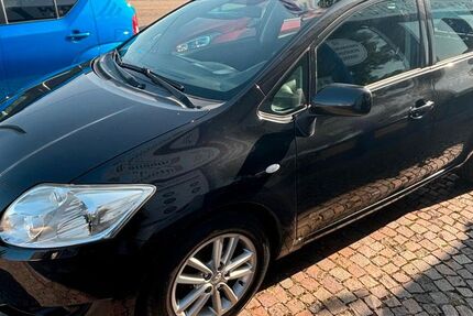 Toyota Auris 218.447 km 2.790 &euro; Kaiserslautern 67657