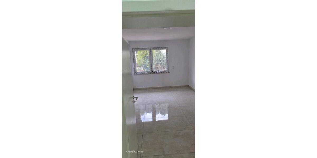Etagenwohnung Hermersberg - 4 Zimmer, 130 m&sup2;, 2.000&euro; | Angebot:27585600