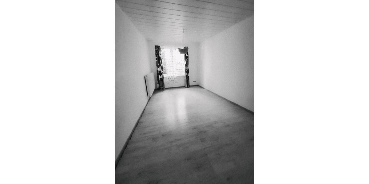 Etagenwohnung Kaiserslautern Betzenberg - 4 Zimmer, 125 m&sup2;, 1.500&euro; | Angebot:26185171