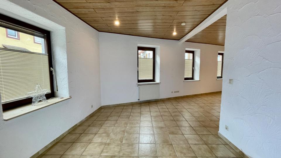 Doppelhaushälfte Bad Dürkheim - 5 Zimmer, 170 m&sup2;, 1.500&euro; | Angebot:25064676