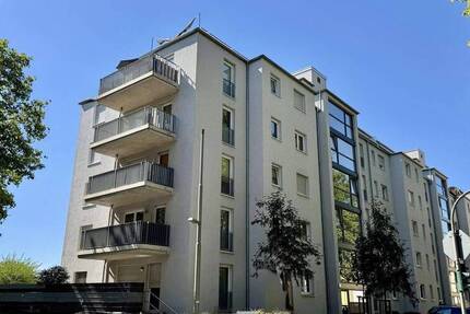KL-Pfaffstraße: Neuwertige ETW m. 2 Zimmern, EBK, Bad, Balkon, TG-Stellplatz und Außenstellplatz 2 zimmer