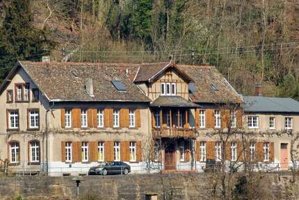 Haus Lambrecht - 30 Zimmer, 682 m&sup2;, 365.000&euro; | Angebot:26787002