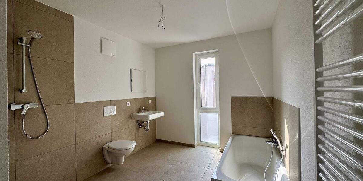 Etagenwohnung Kaiserslautern Innenstadt - 3 Zimmer, 99 m&sup2;, 1.300&euro; | Angebot:25691234