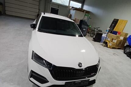 Skoda Octavia 68.000 km 27.500 &euro; Clausen 66978