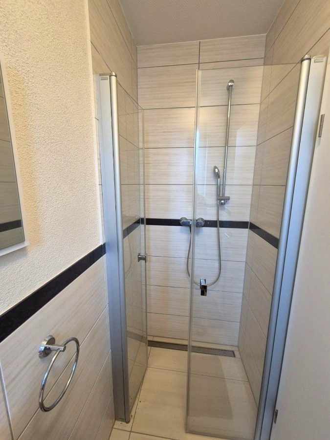 Zeitgemäße DHH mit Pultdach, Wärmepumpe & Terrasse – Attraktive Anlagechance in Wartenberg-Rohrbach 4 zimmer