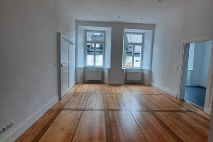 Wohnung Kaiserslautern - 3 Zimmer, 104 m&sup2;, 950&euro; | Angebot:26459278