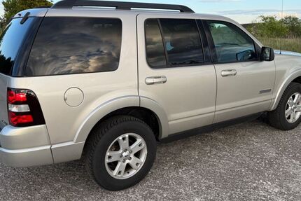 Ford Explorer 175.617 km 5.600 &euro; Sembach 67681