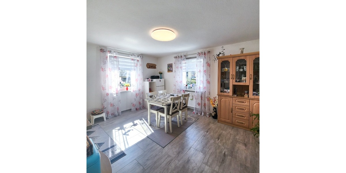 Top modernisierte EG-Wohnung mit Balkon in ruhiger Stadtrandlage von Kusel – ideal für SinglePaar - Erdgeschoßwohnung Kusel | Angebot:25882637