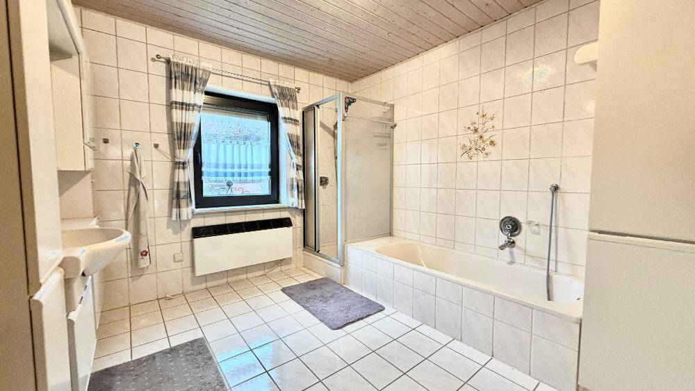 Mehrfamilienhaus, Wohnhaus Rodalben - 5 Zimmer, 141 m&sup2;, 132.000&euro; | Angebot:26528704