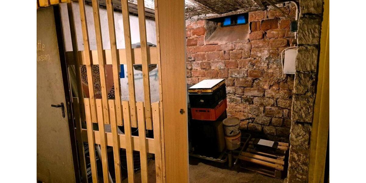 Dachgeschoßwohnung Kaiserslautern Betzenberg - 1 Zimmer, 54 m&sup2;, 113.400&euro; | Angebot:26099175