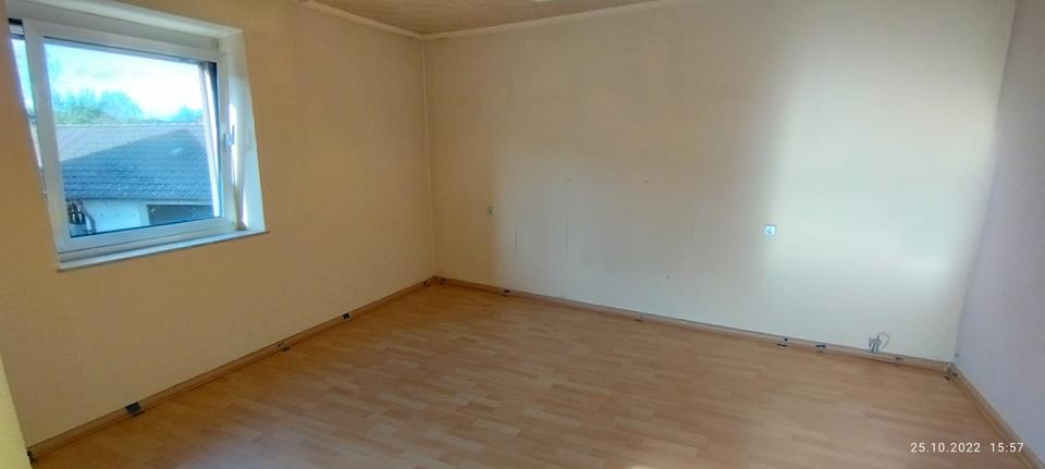 Reihenhaus Queidersbach - 7 Zimmer, 184 m&sup2;, 185.000&euro; | Angebot:26420671