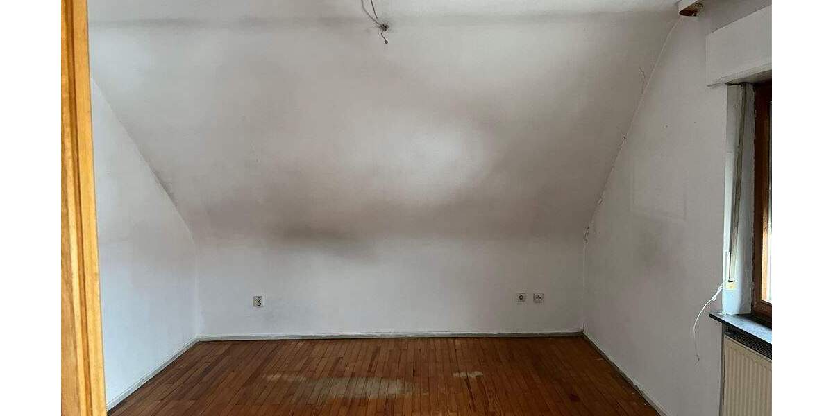 renov.bedürftige Eigentumswohnung in Landstuhl-Stadt 4 zimmer